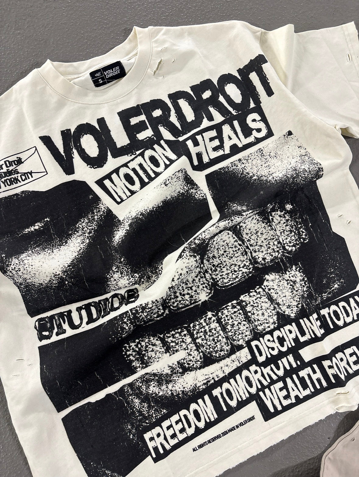 MOTION HEALS TEE