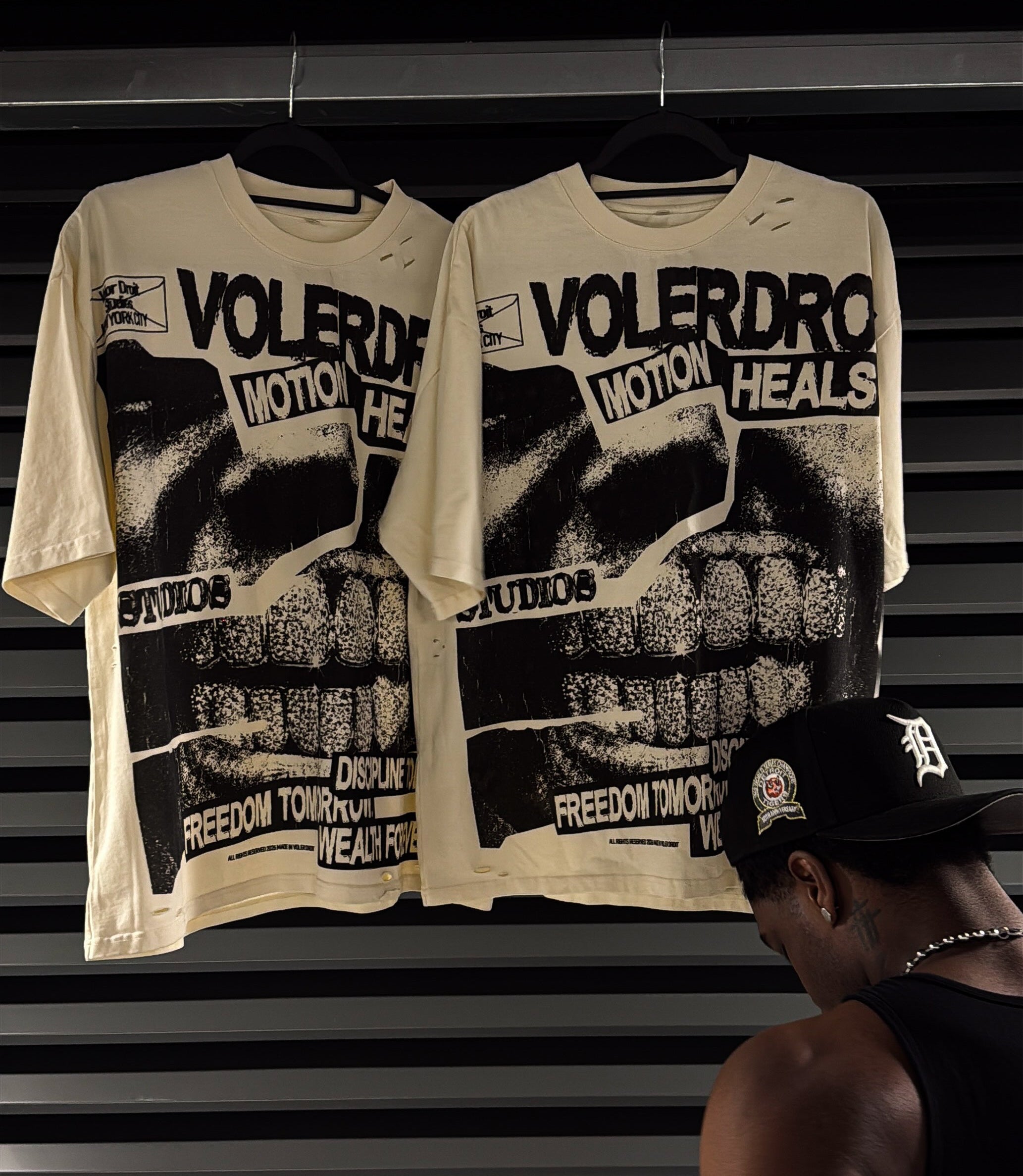 MOTION HEALS TEE