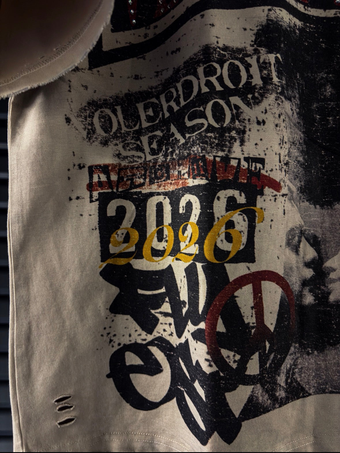 VINTAGE CHAOS TEE